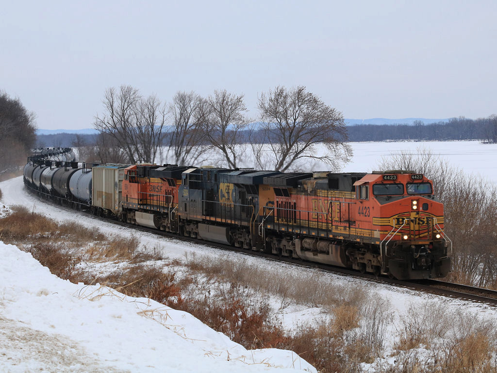 BNSF 4423